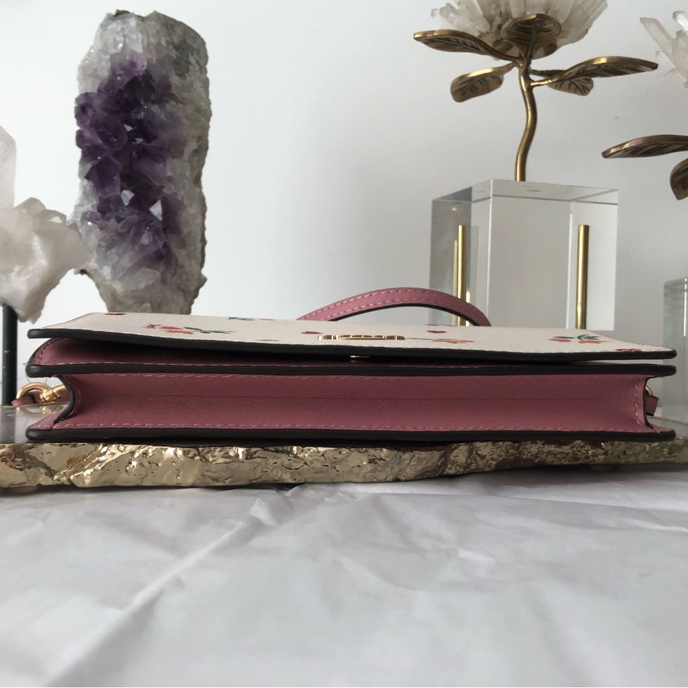 New Coach Anna Clutch/Crossbody in Petal Print - Picture 2 of 13